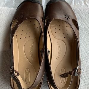 Keen brown sling back shoes 40 (9.5 Womens)